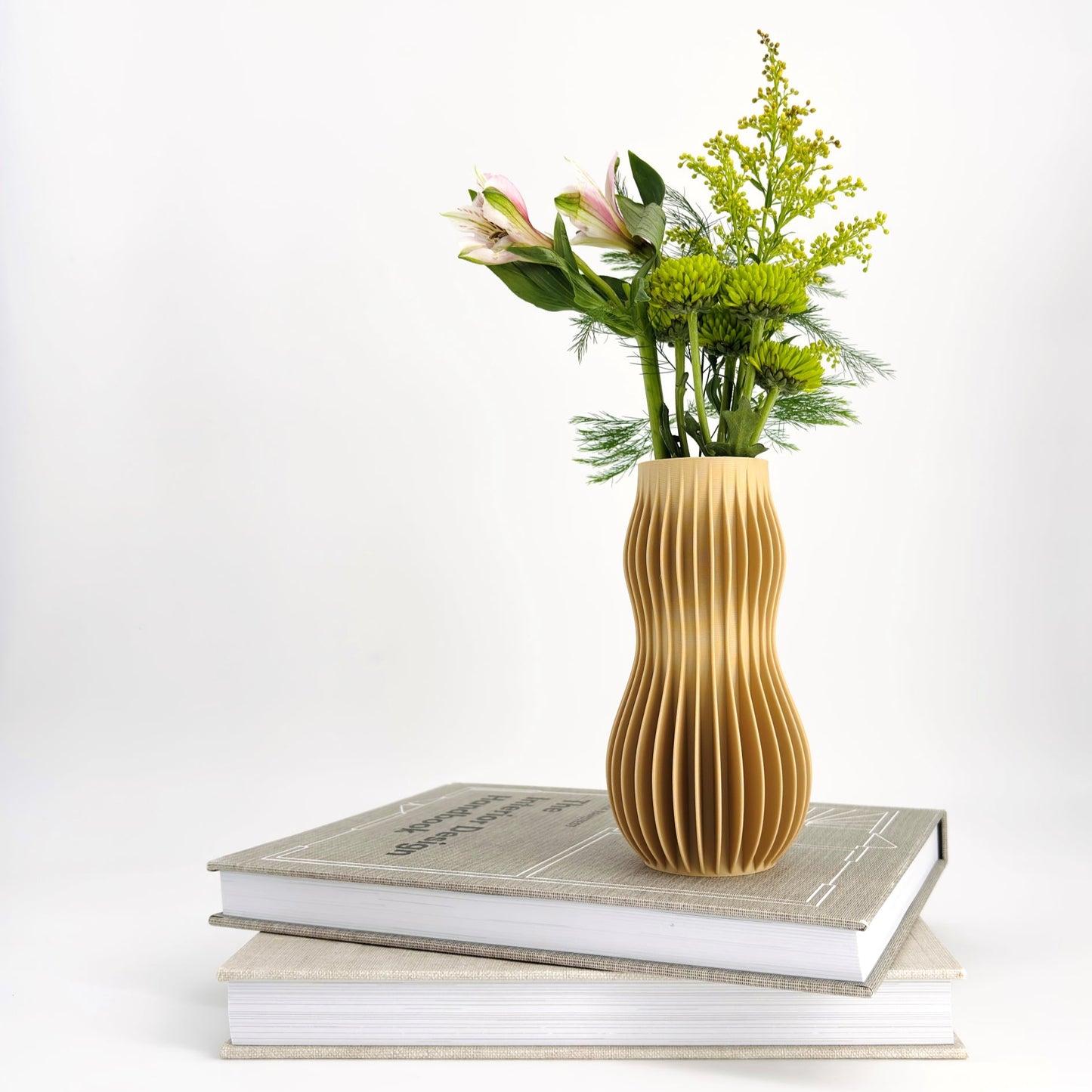 HOLI Vase
