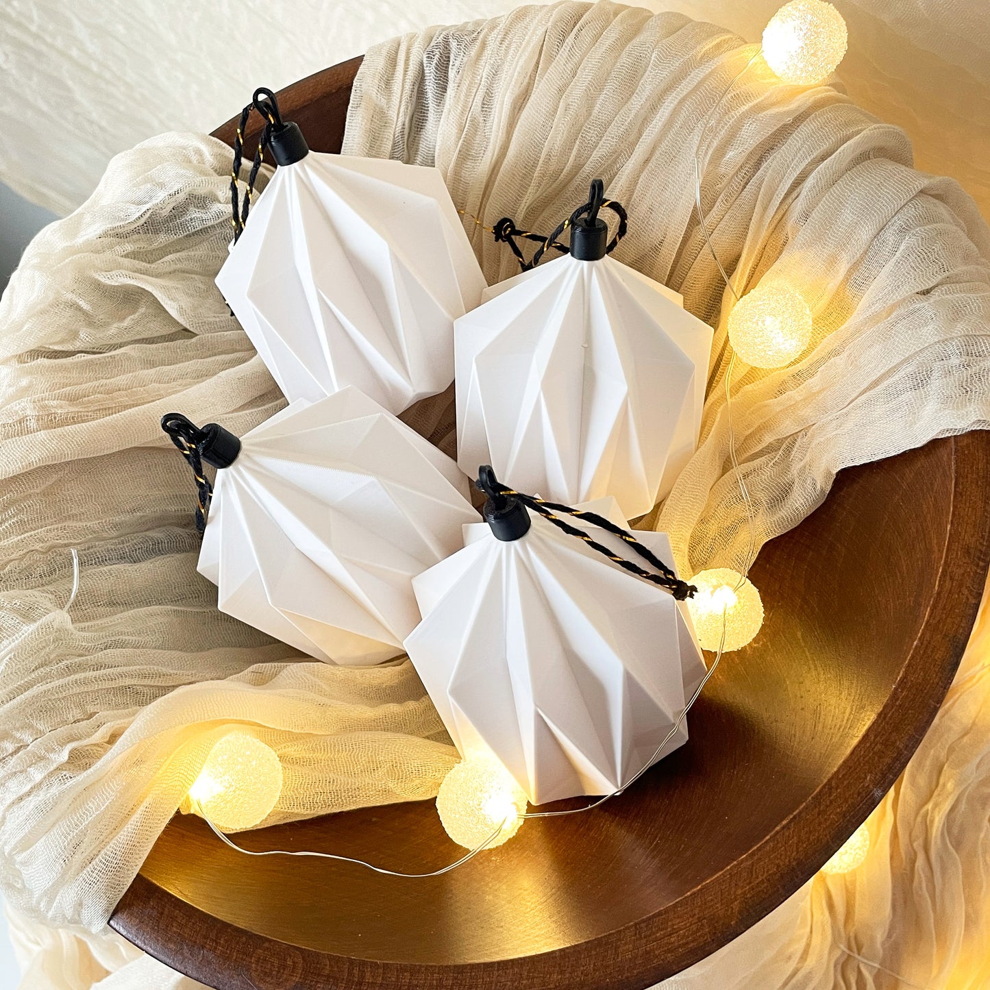 Origami Christmas Ornament / Scandinavian Minimalist Christmas / 3D printed / CROWN