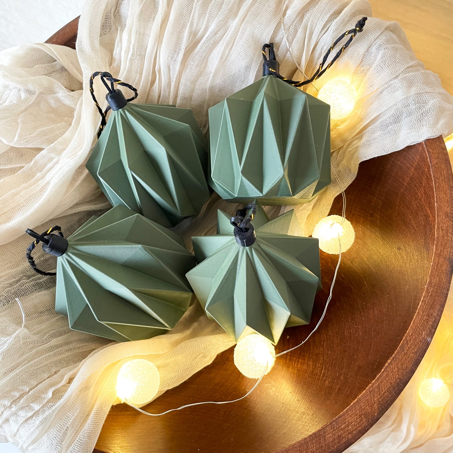 Origami Christmas Ornament / Scandinavian Minimalist Christmas / 3D printed / CROWN