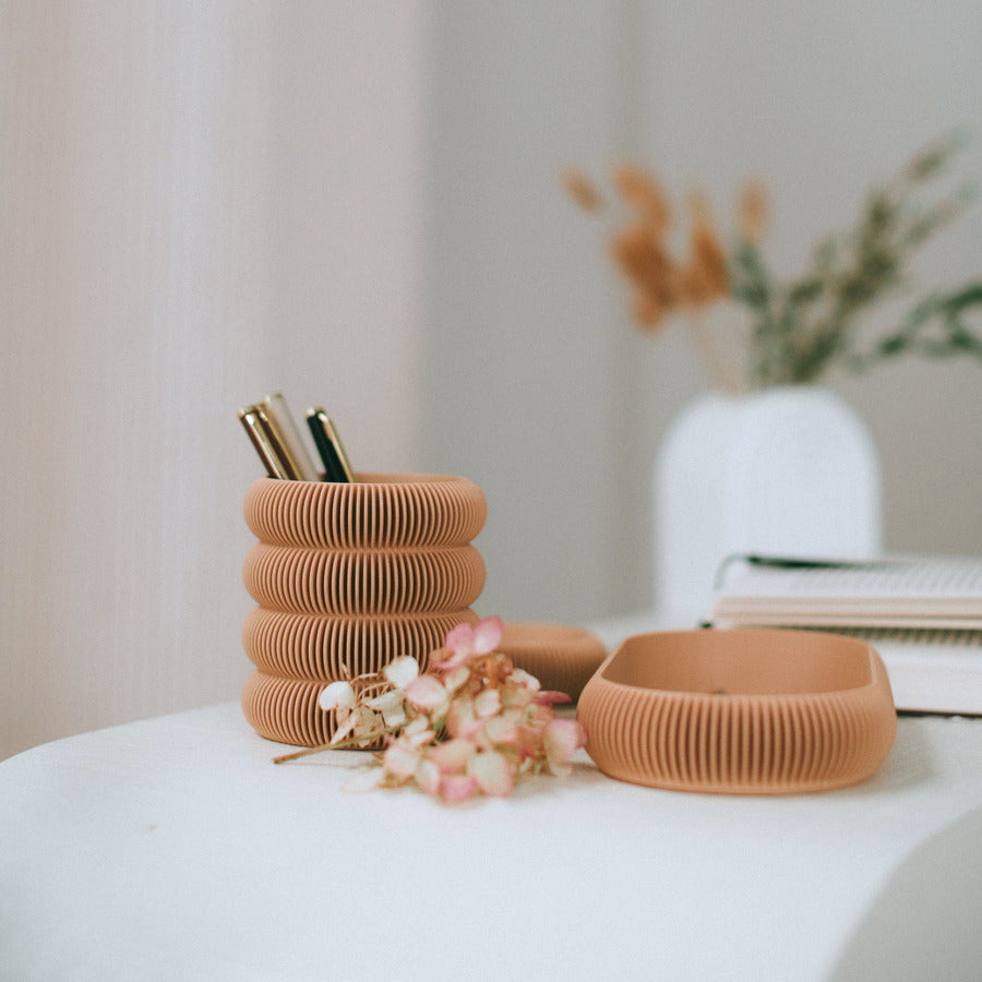 CURV Pen Holder
