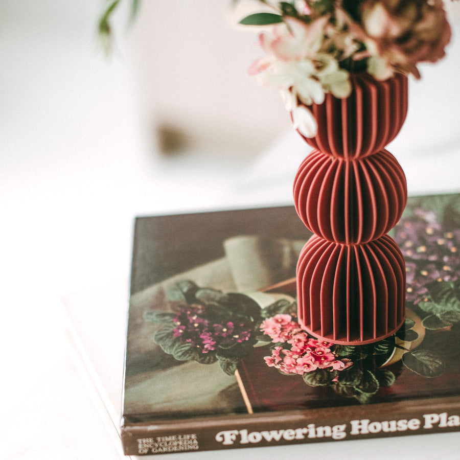 BAUHAUS Flower Vase - SONNIHAUS