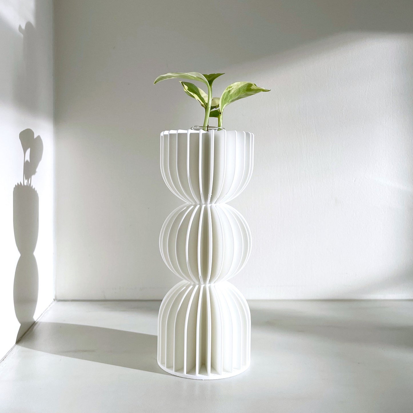 BAUHAUS Flower Vase - SONNIHAUS